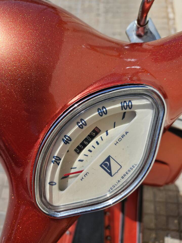 Immagine 4/88 di Motovespa Vespa 125 SL (1975)