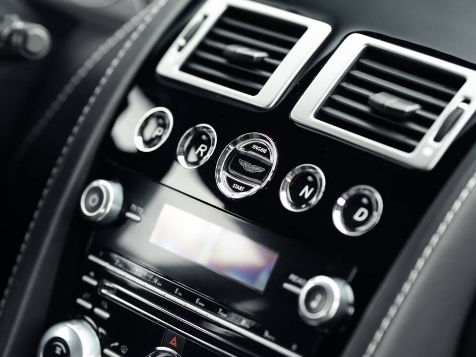 Immagine 24/31 di Aston Martin Rapide S (2014)