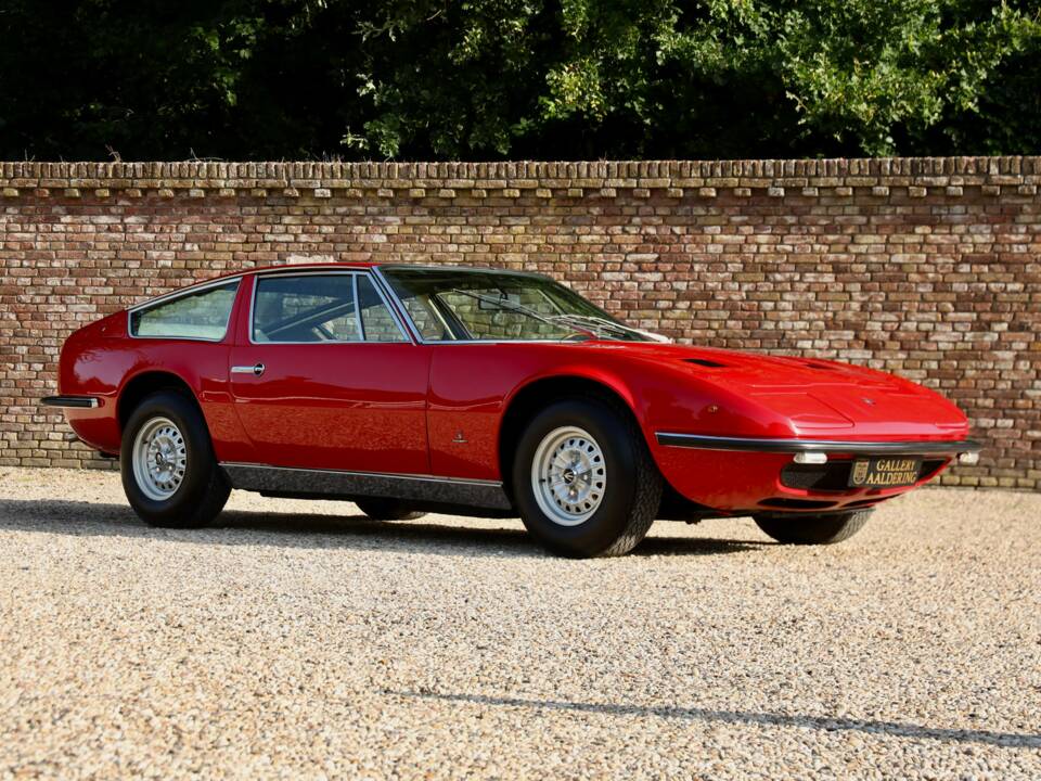 Image 33/50 de Maserati Indy 4700 (1971)