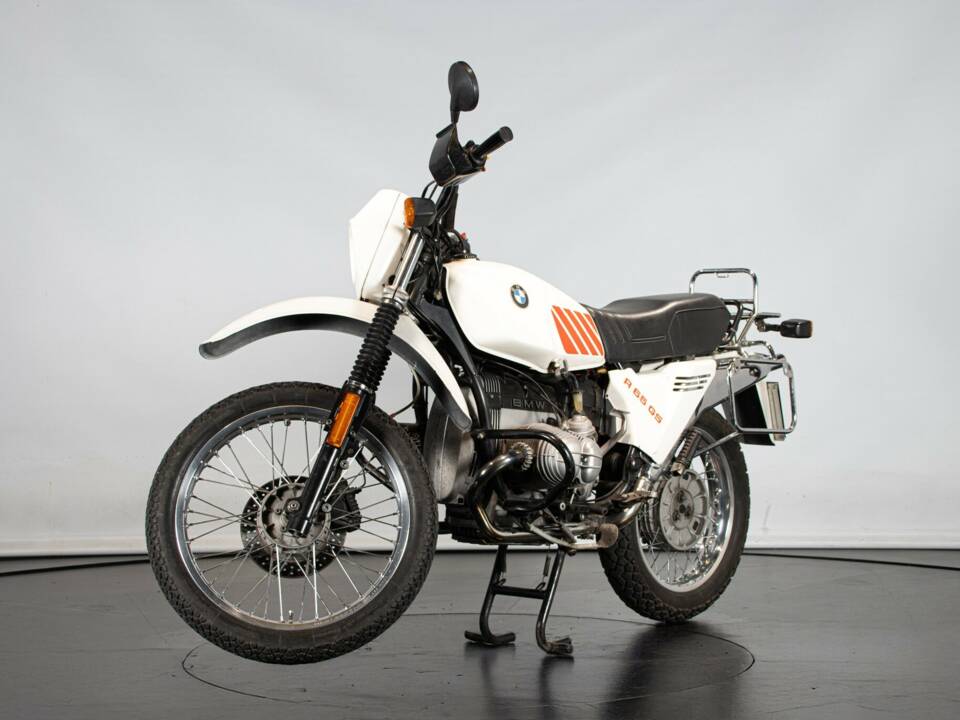 Bild 2/50 von BMW DUMMY (1989)