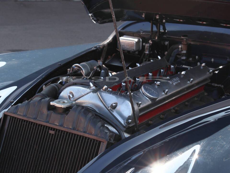 Image 15/24 de Jaguar XK 140 SE OTS (1957)