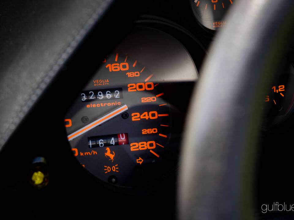 Image 33/73 of Ferrari 208 GTS Turbo (1989)