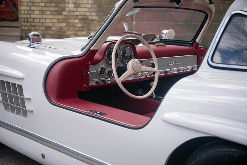 Image 42/45 of Mercedes-Benz 300 SL &quot;Gullwing&quot; (1963)