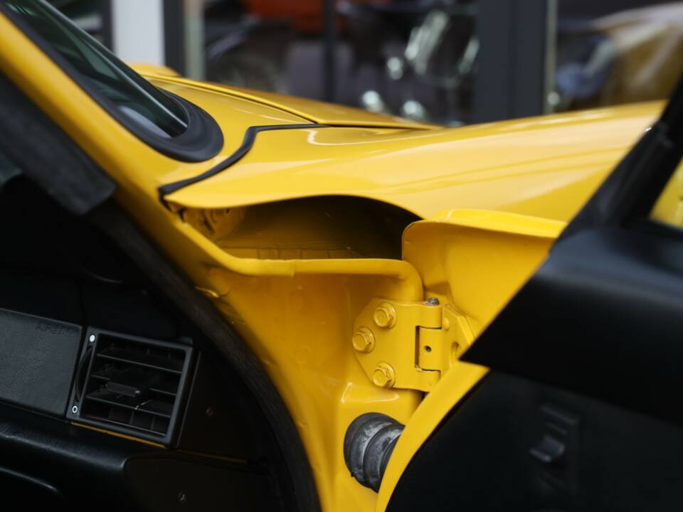 Image 49/50 of Porsche 911 Carrera 2 &quot;America Roadster&quot; (1993)