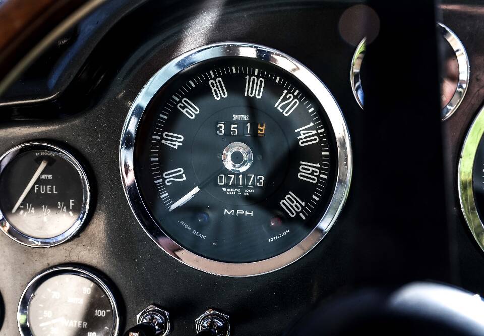 Bild 16/30 von Aston Martin DB 6 Vantage (1966)