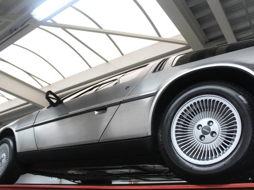 Bild 25/50 von DeLorean DMC-12 (1981)