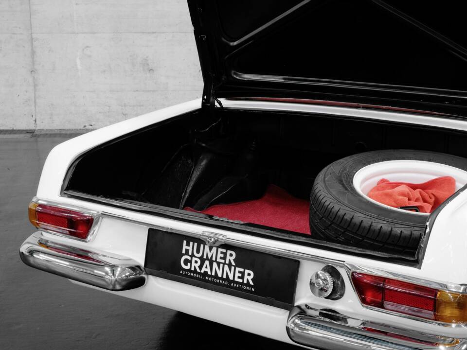 Immagine 40/40 di Mercedes-Benz 230 SL (1966)