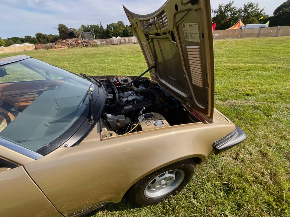 Image 44/50 de Triumph TR 7 Europa (1982)
