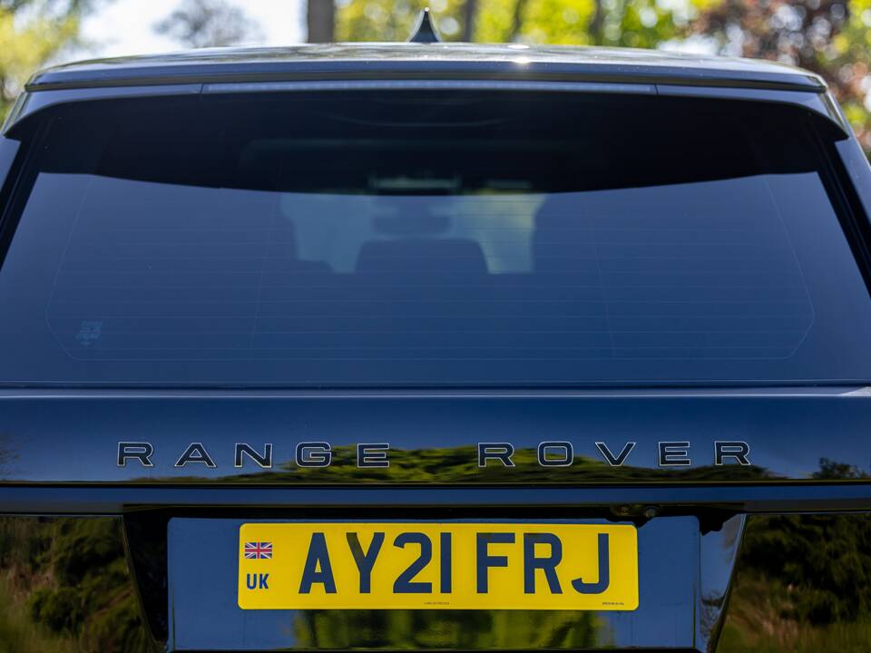 Image 5/49 of Land Rover Range Rover V8 Armoured (2022)
