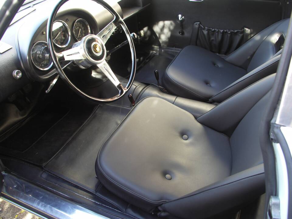 Afbeelding 11/39 van Alfa Romeo Giulietta SZ (1962)