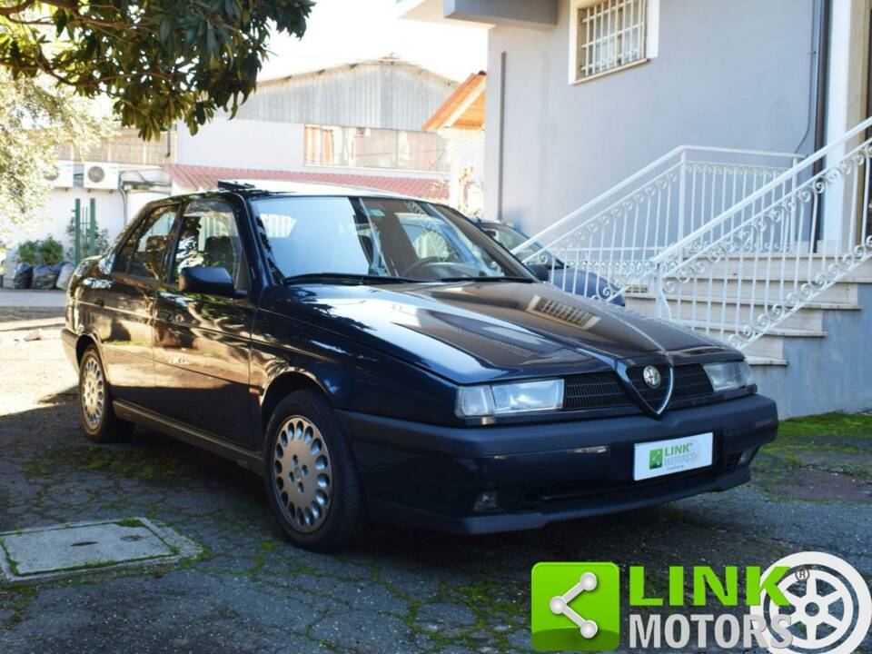 Immagine 2/10 di Alfa Romeo 155 2.5 V6 (1993)