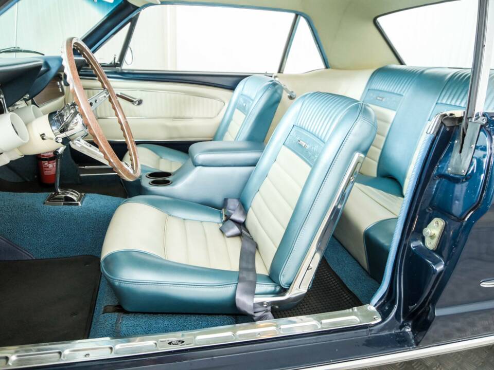 Image 20/50 of Ford Mustang 289 (1966)