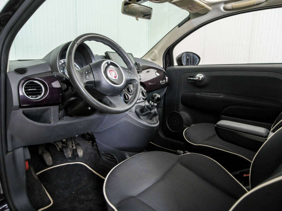 Image 19/49 of FIAT 500 C (2014)