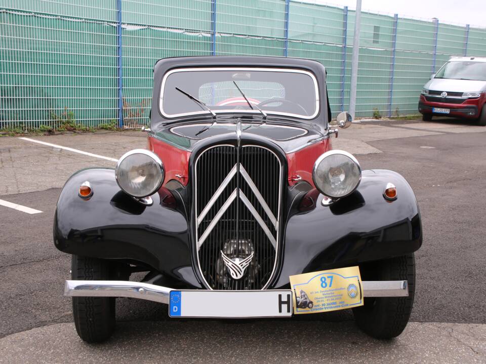 Immagine 10/45 di Citroën Traction Avant 11 BL (1952)