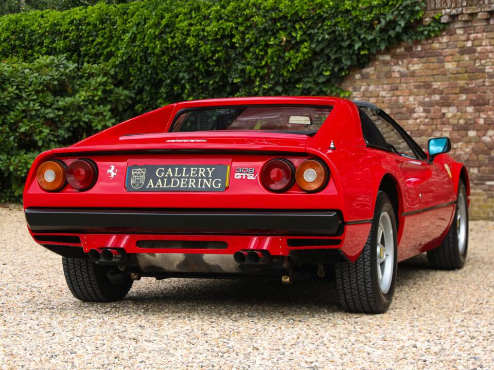 Image 45/50 de Ferrari 308 GTSi (1981)