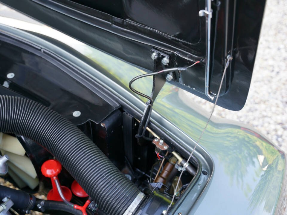 Afbeelding 10/50 van Aston Martin V8 Vantage (1980)