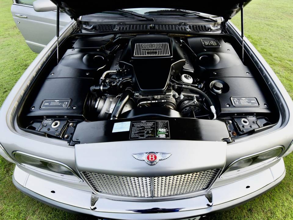 Afbeelding 35/50 van Bentley Arnage Red Label (2002)