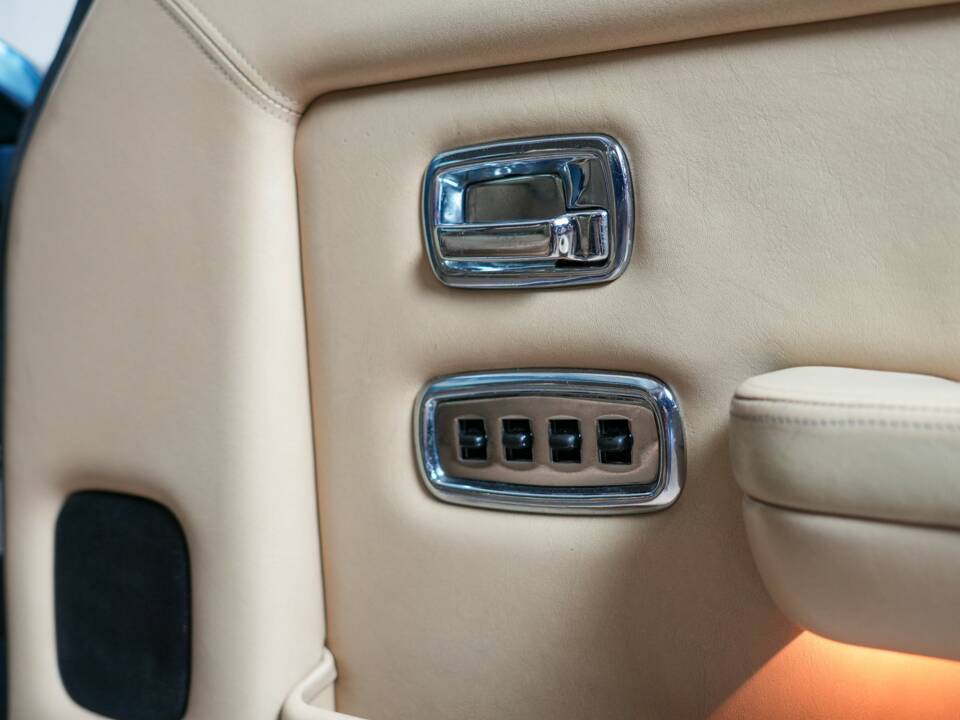 Image 24/48 of Rolls-Royce Silver Spirit (1983)