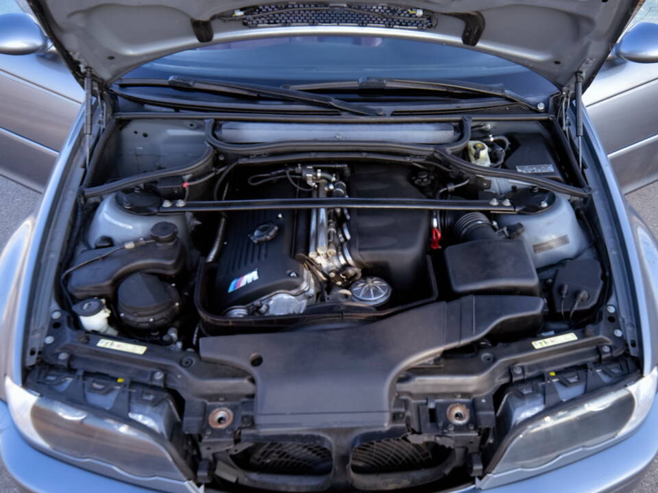 Immagine 44/61 di BMW M3 (2005)