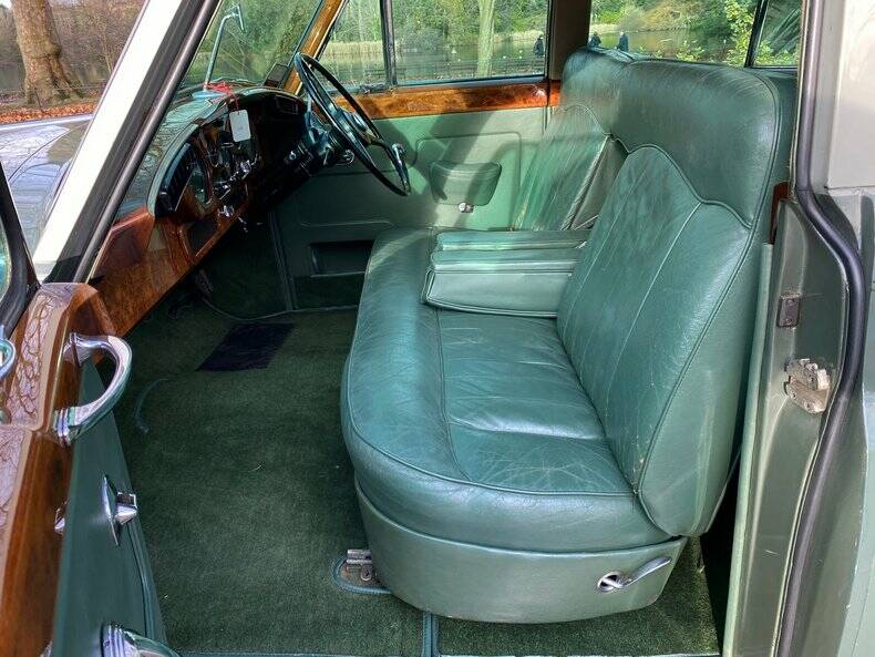 Image 8/50 of Bentley S 2 (1959)