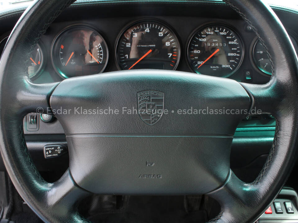 Bild 20/29 von Porsche 911 Carrera 4 (1996)