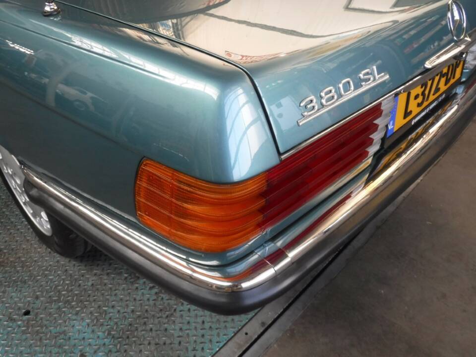 Bild 11/50 von Mercedes-Benz 380 SL (1981)