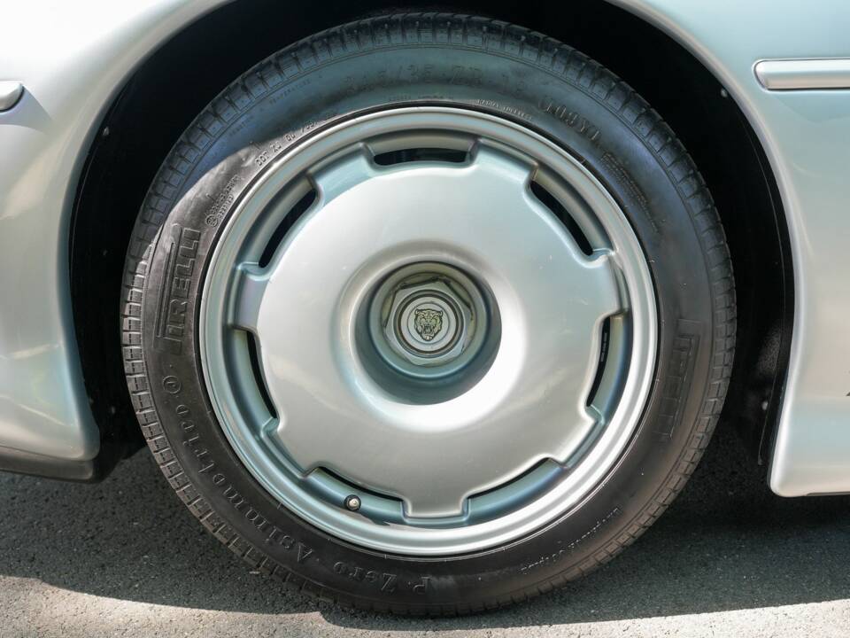 Bild 50/50 von Jaguar XJ 220 (1993)