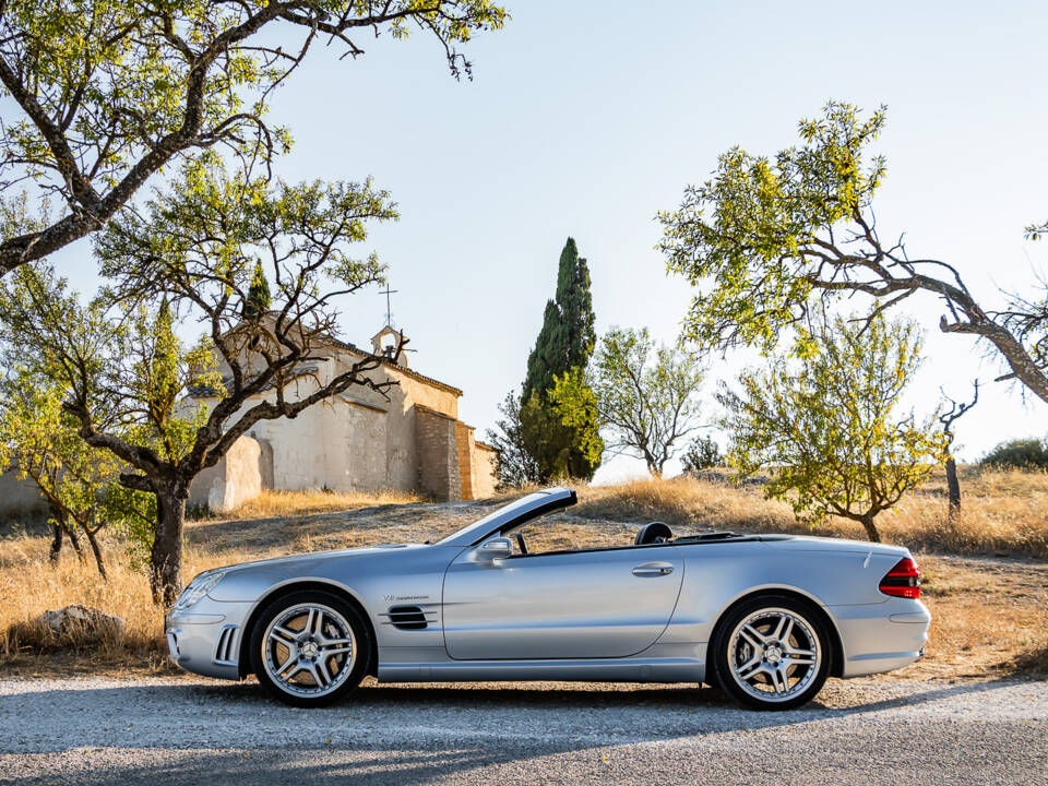 Imagen 33/50 de Mercedes-Benz SL 55 AMG (2006)