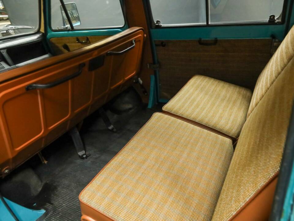 Image 26/50 of FIAT 900E (1980)