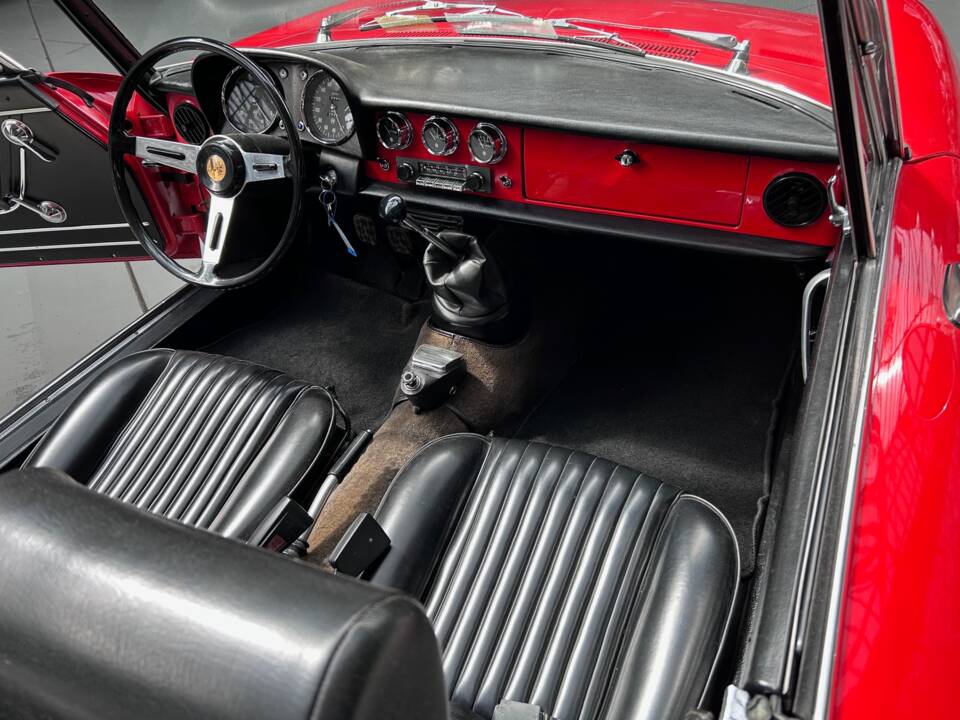 Immagine 13/30 di Alfa Romeo 1600 Spider Duetto (1966)