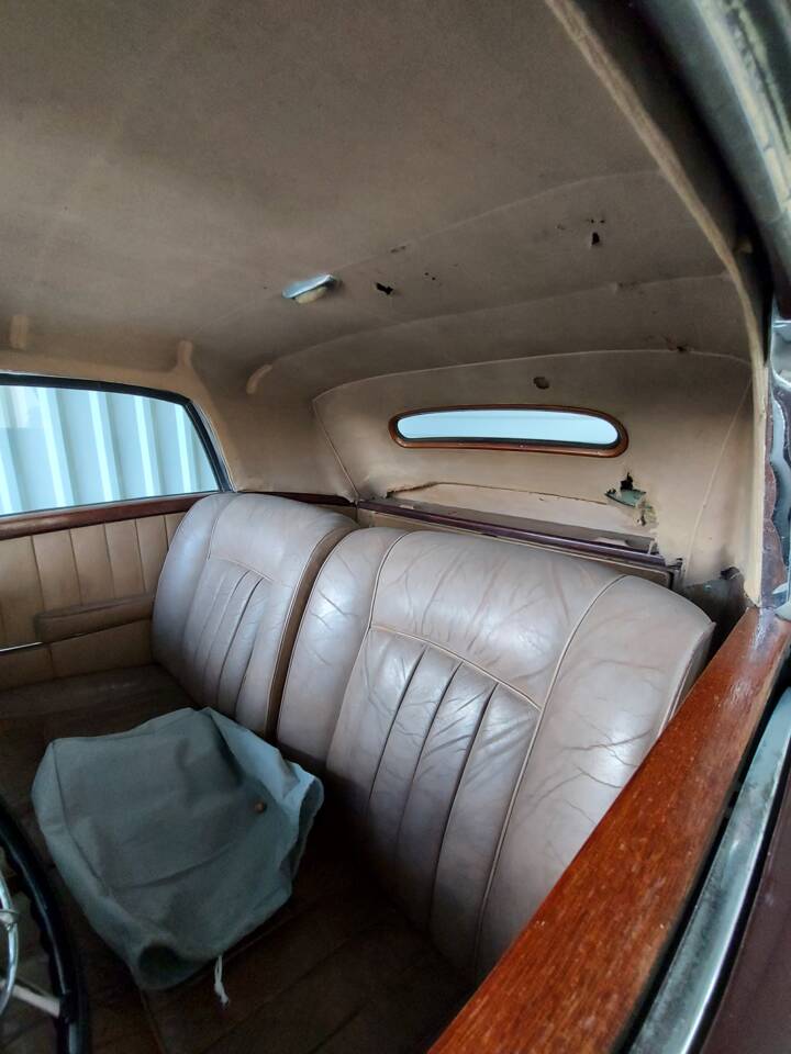 Bild 31/46 von Mercedes-Benz 220 Cabriolet A (1953)