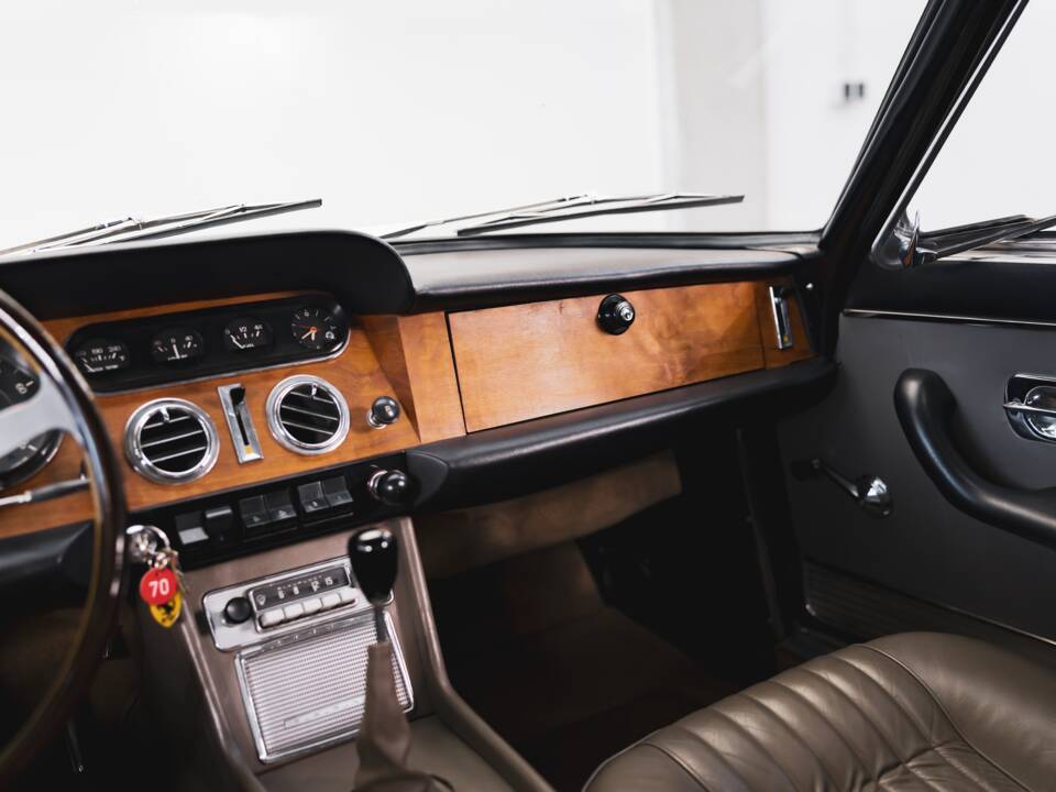 Image 100/100 of Ferrari 330 GT 2+2 (1965)