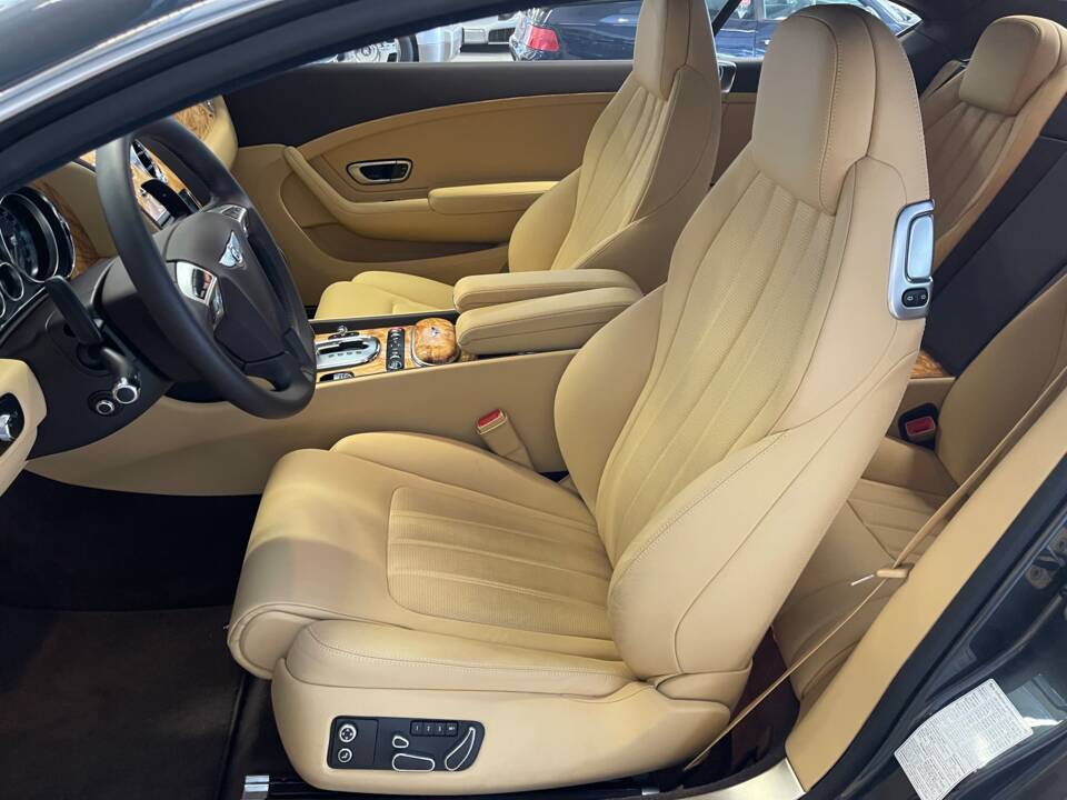 Bild 13/18 von Bentley Continental GT (2011)