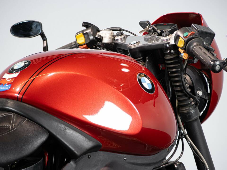 Image 10/50 de BMW R 1100 R (1998)