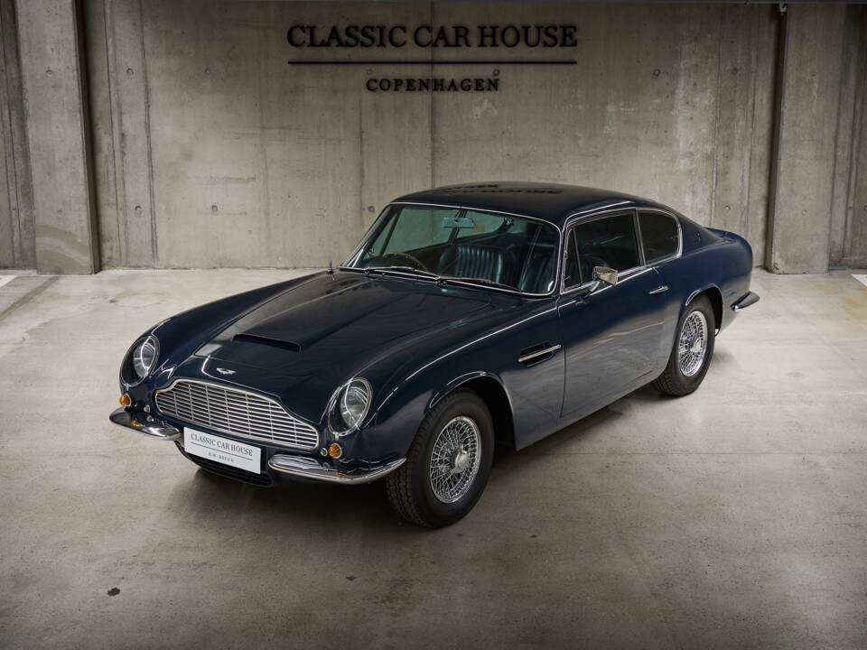 Afbeelding 15/60 van Aston Martin DB 6 (1968)
