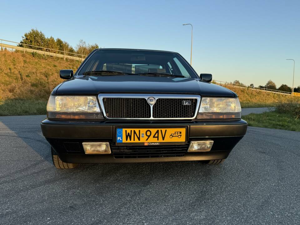 Image 12/74 of Lancia Thema I.E. (1991)