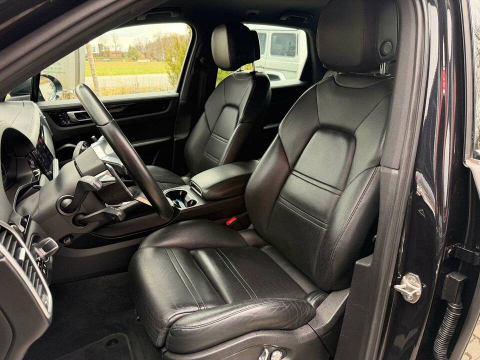 Bild 12/26 von Porsche Cayenne (2019)
