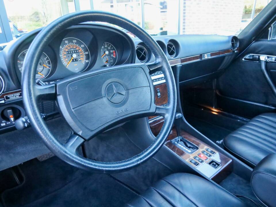Bild 3/50 von Mercedes-Benz 560 SL (1987)