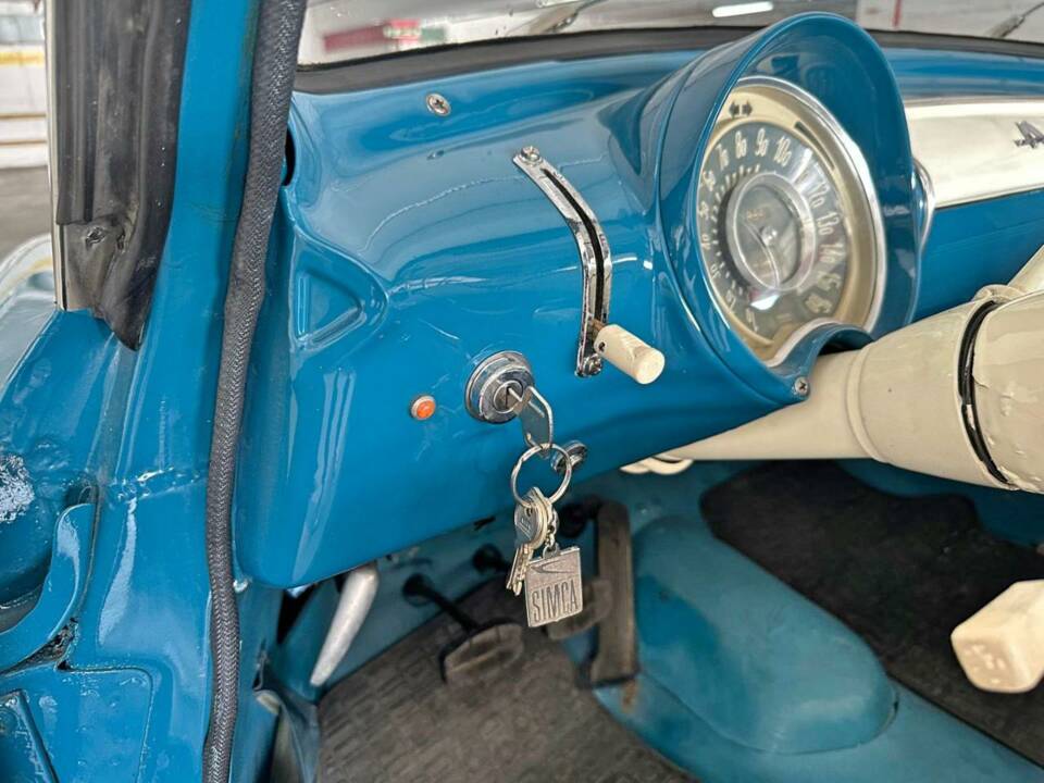 Bild 26/50 von SIMCA Aronde 1300 (1957)