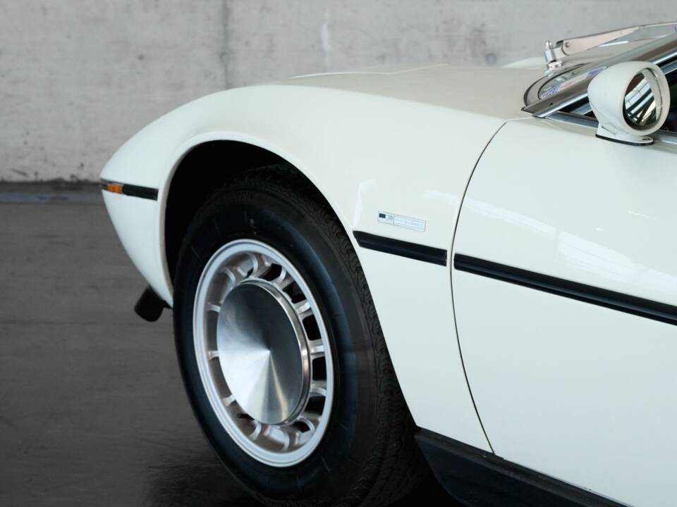 Bild 40/50 von Maserati Bora 4900 (1976)