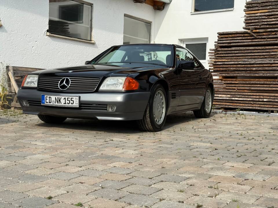 Image 6/38 de Mercedes-Benz 300 SL (1993)