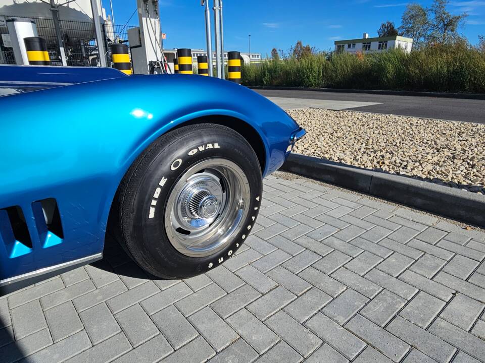 Image 9/10 of Chevrolet Corvette Stingray (1968)