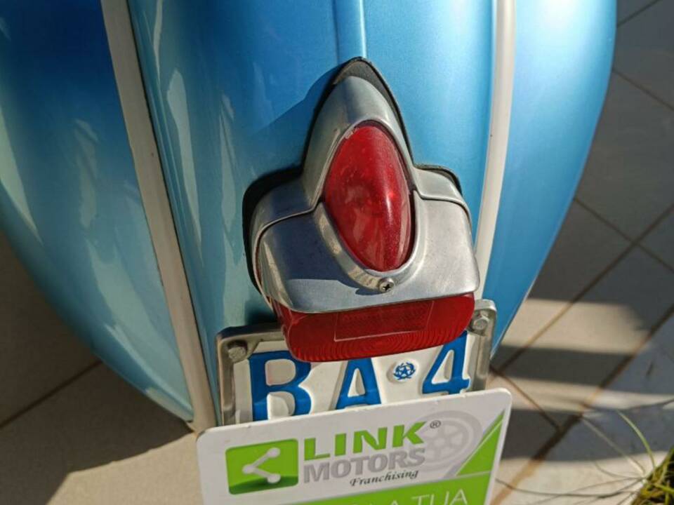 Immagine 17/50 di Piaggio Vespa 150 (1959)