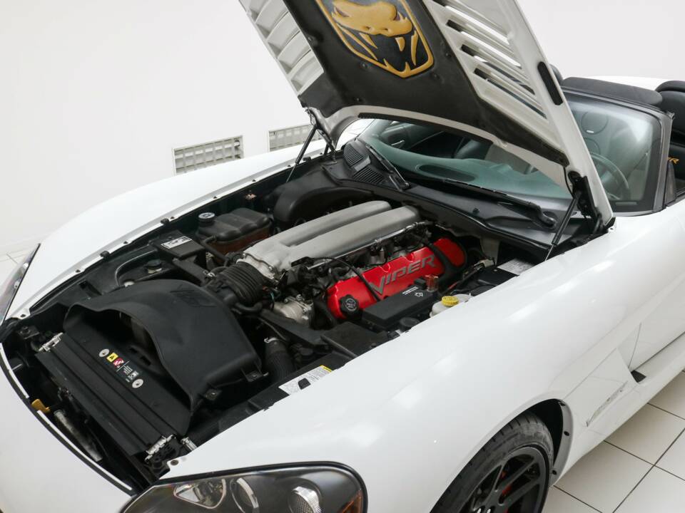 Imagen 18/20 de Dodge Viper SRT10 (2005)
