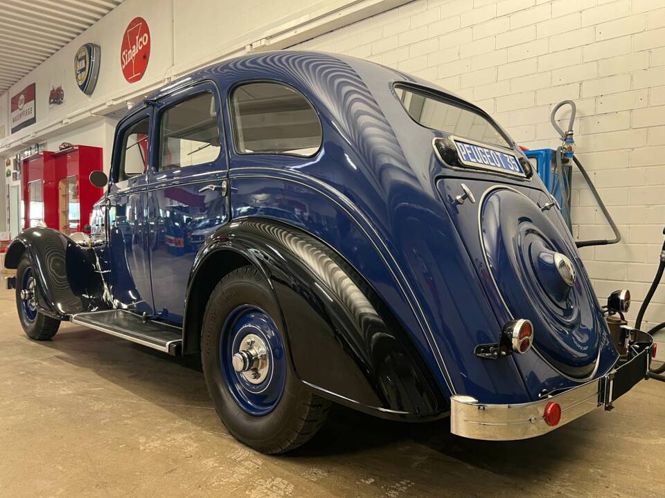 Image 14/17 de Peugeot 401 D (1935)