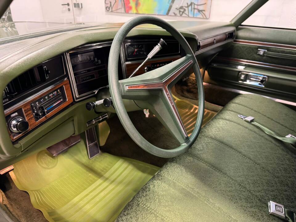 Immagine 4/6 di Buick Electra 225 Hardtop (1972)