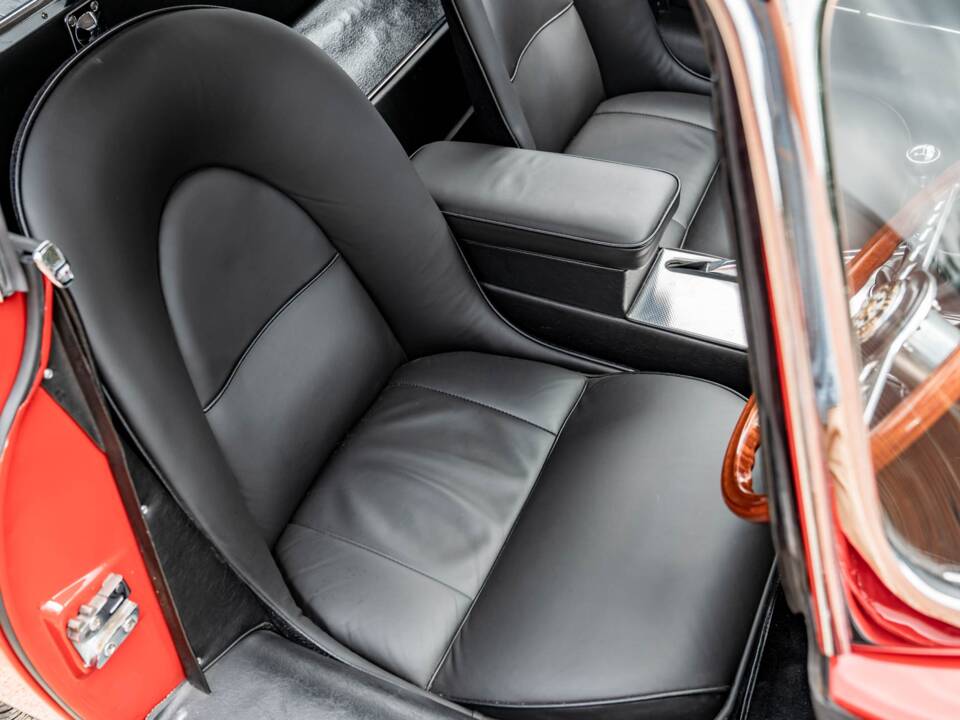 Bild 8/15 von Jaguar E-Type 3.8 (1964)