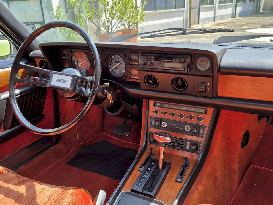 Afbeelding 47/62 van FIAT 130 Coupé (1972)
