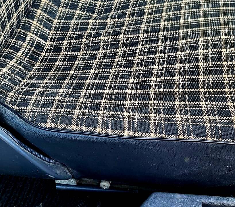 Image 14/18 of Mercedes-Benz 300 GD (SWB) (1987)