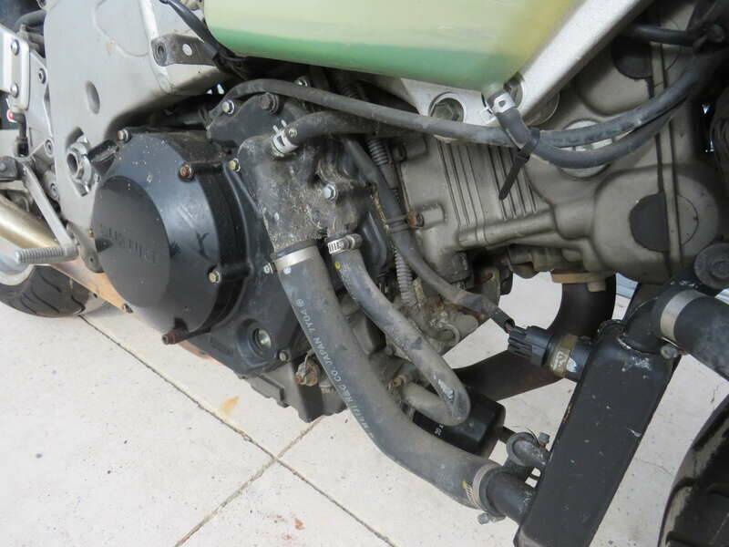 Bild 14/32 von Suzuki TL 1000R (1999)